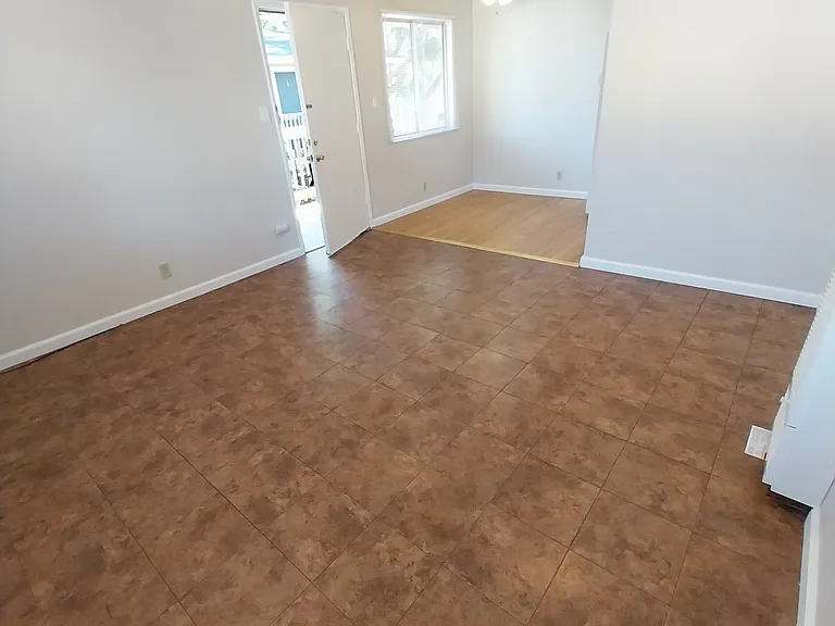 504 Maple St #4 — Photo 1