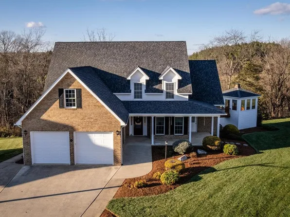 1 Tee Ct, New Market, VA 22844