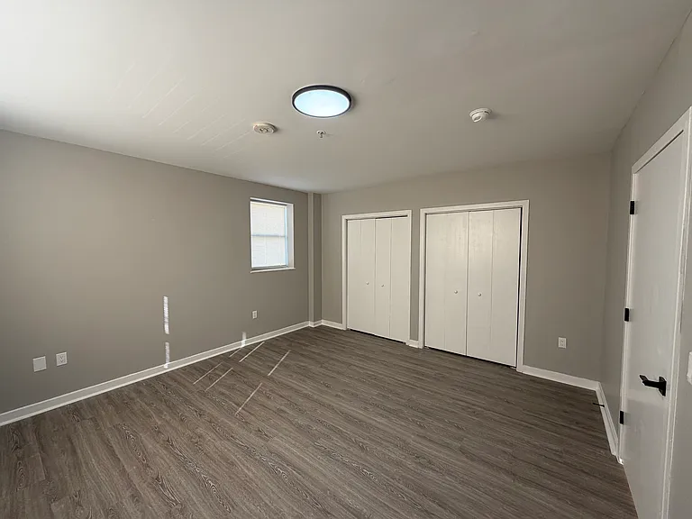 Austin Manor Apartments — Photo 23