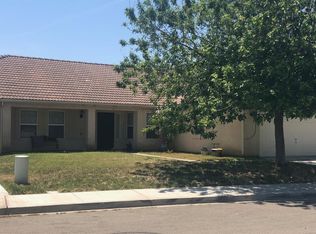 1652 Great Basin Dr, Newman, CA 95360