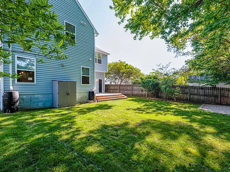 1311 Sunset Dr — Photo 44