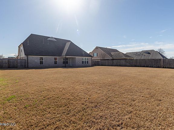 4th image of 4145 Clermont Dr