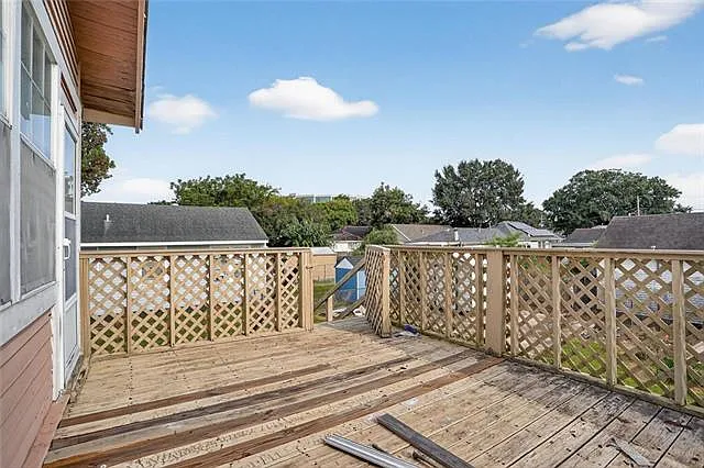 2200 James St #B — Photo 2