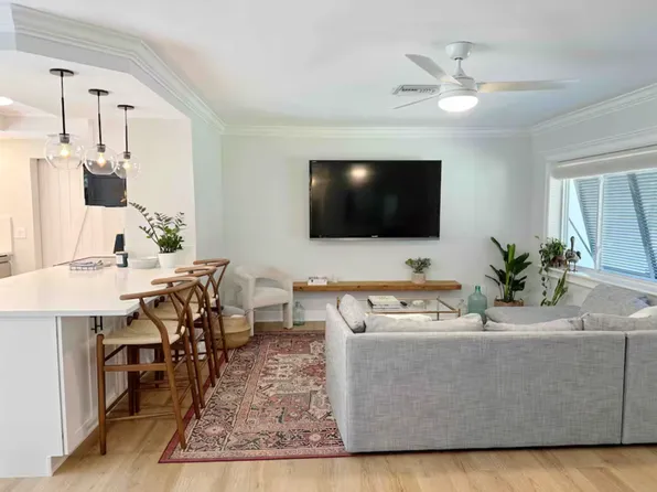 510 N Dover Rd, Tequesta, FL 33469