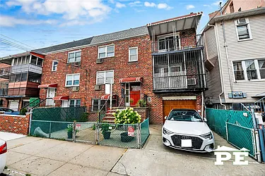 2804 East 11th Street
