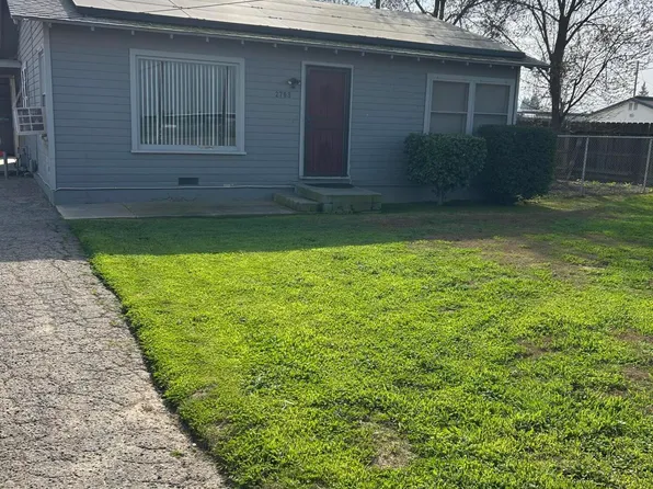 2703 E Goshen Avenue, Visalia, CA 93292