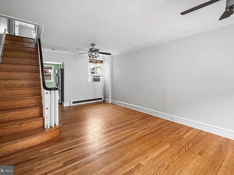 623 Gerritt St — Photo 3