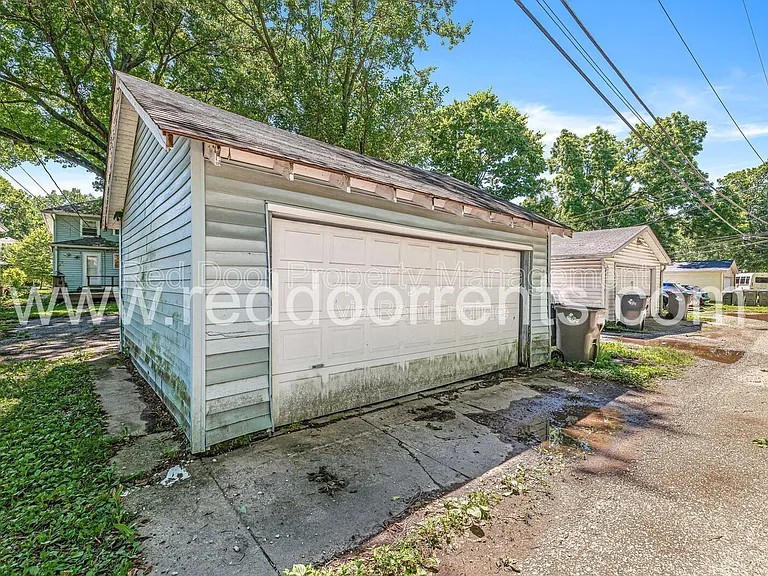 4704 N College Ave — Photo 5