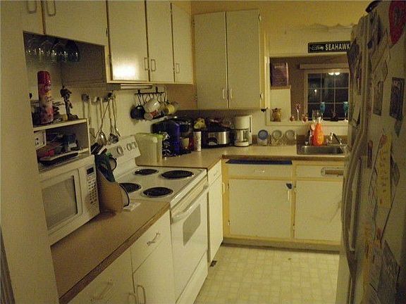 4th image of 1099 Alder Ave