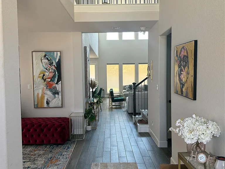 563 Santa Rosa Hills Dr — Photo 5