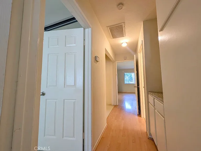 1965 Coulston St #10 — Photo 47