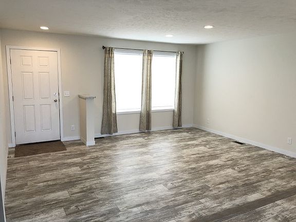 2nd image of 1585 Ray Blvd #795