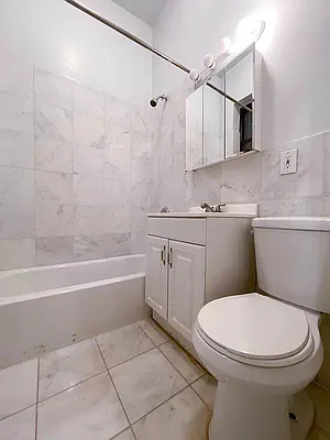 Rented by City Connections Realty | media 26