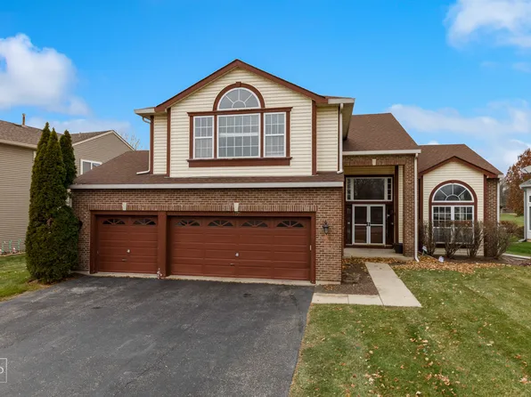 1171 Heavens Gate, Lake In The Hills, IL 60156