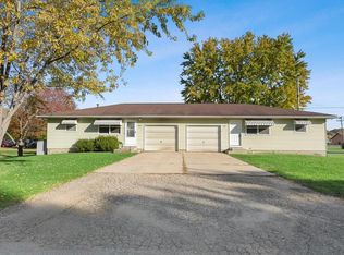 5609 W Karen Ct, Stevensville, MI 49127