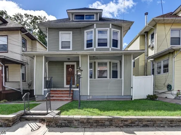 84 Grove St, Elizabeth City, NJ 07202
