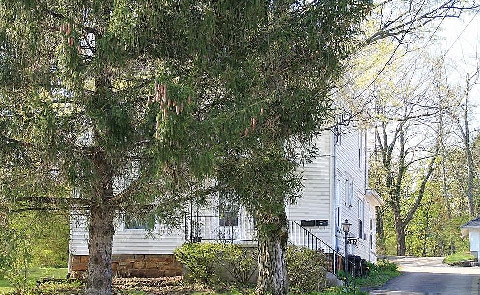 1st image of 767 Park Ave W
