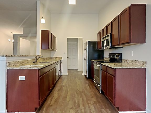 4th image of 10953 Ashwood Dr