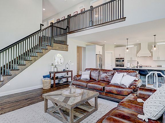 4th image of 130 Roman Ln