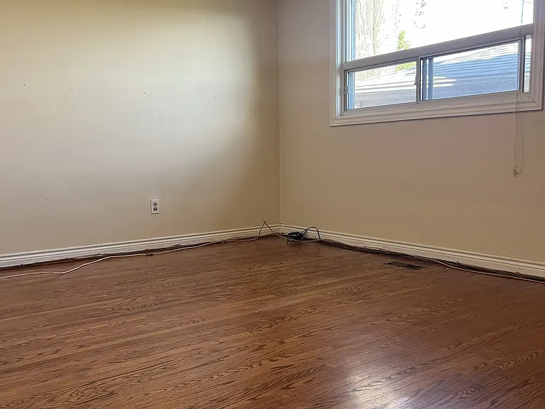 1166 McBride Ave #UPPER — Photo 22