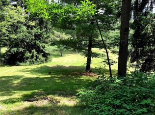 Overton Rd, Burbank, OH 44214