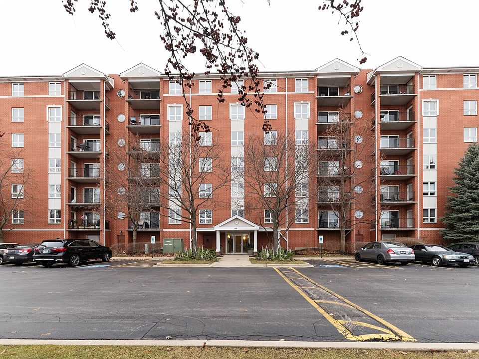1st image of 100 N Milwaukee Ave APT 506