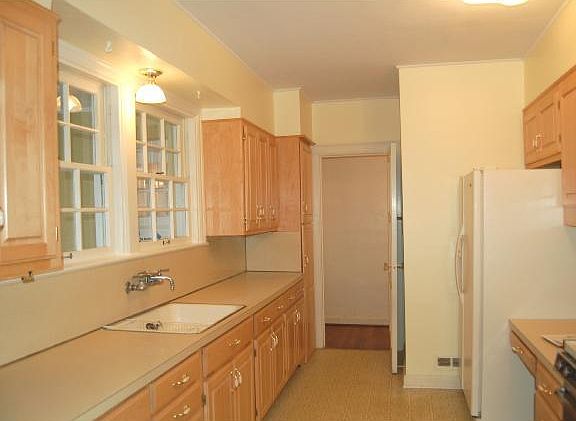 5th image of 5695 N Central Ave