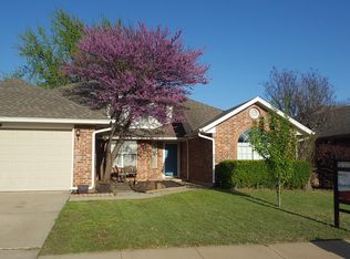 18504 English Oak Ln, Edmond, OK 73012