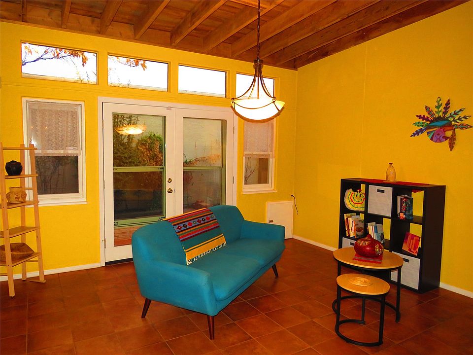 1st image of 3909 Los Milagros