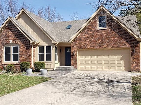 2nd image of 7679 Pinesprings East Dr