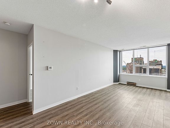 5th image of 389 Dundas St #2205