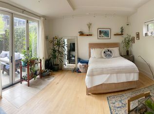 552 62nd St #2, Oakland, CA 94609