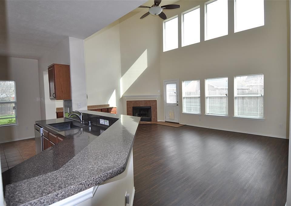 1st image of 2810 Harte Ct