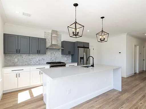 2 Neponset Ave — Photo 1