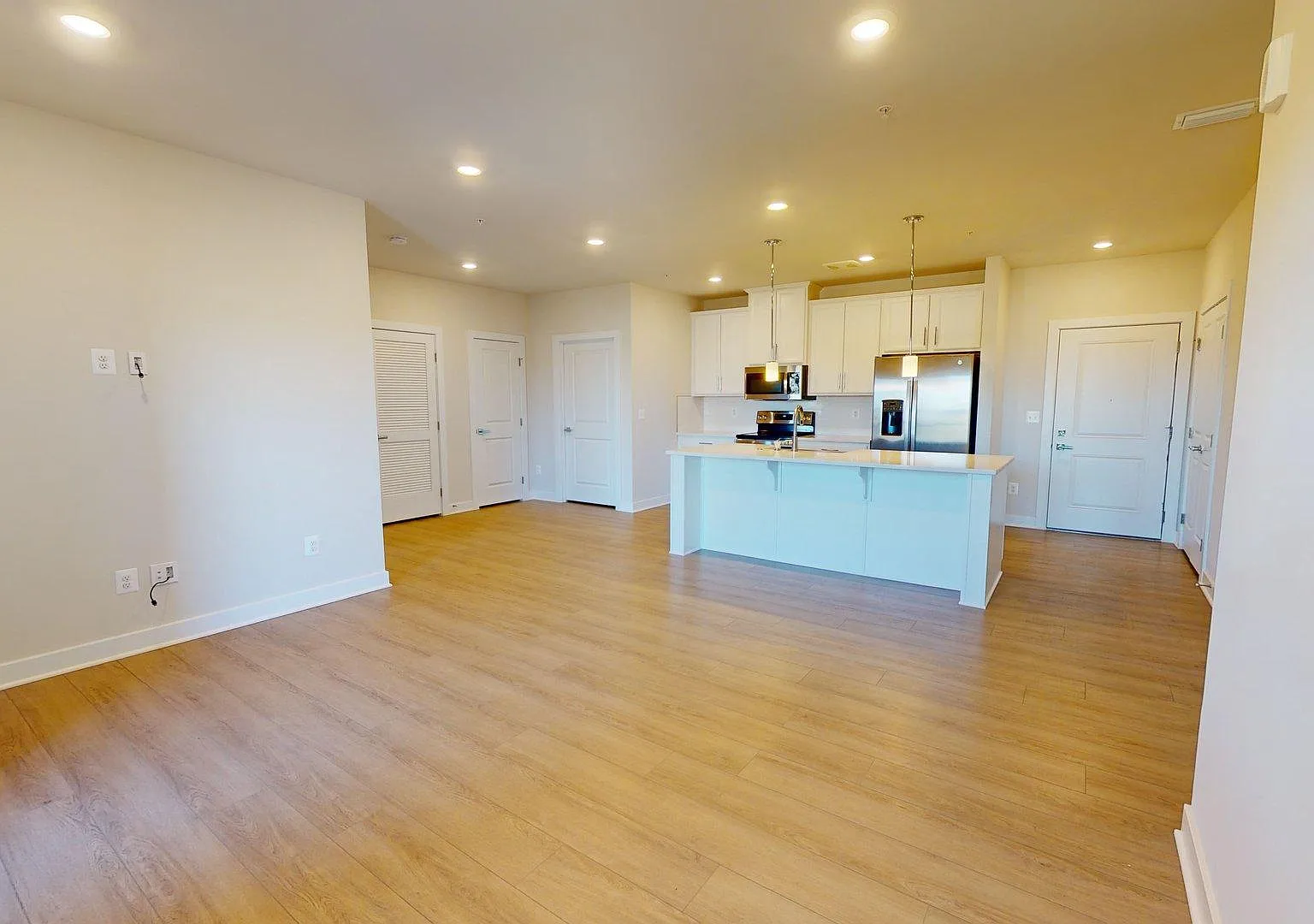2 bed, 1162 sqft, $2,800 — Photo 3