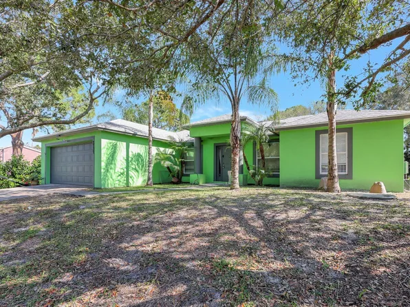2737 SW East Calabria Circle, Port St Lucie, FL 34953