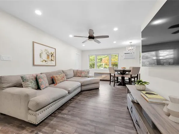 349 E Bay 8th St #2B, Brooklyn, NY 11228