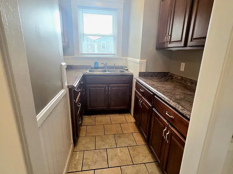 Kitchen sink and pantry area