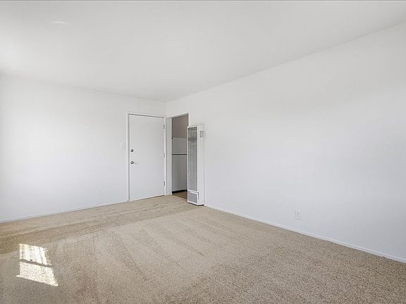4th image of 2256 Pacific Ave APT G