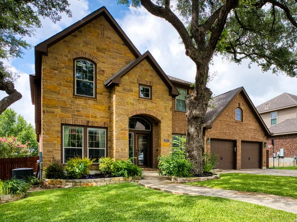 8810 WOODLAND BND, San Antonio, TX 78255