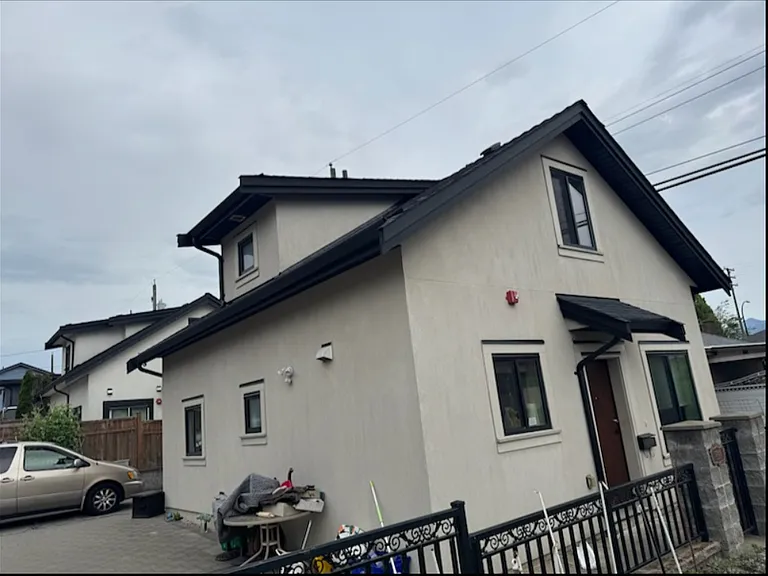 1777 Lillooet St #7 — Photo 5