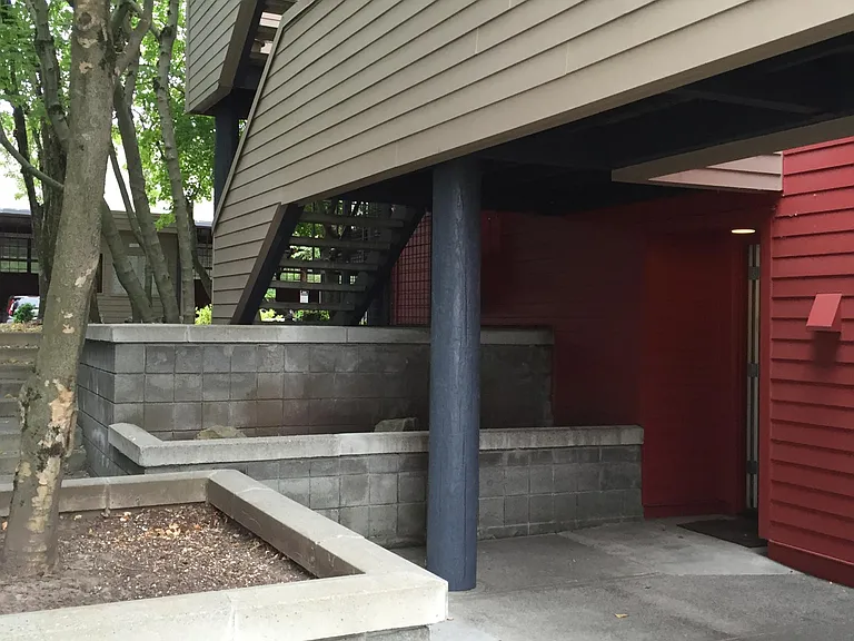 810 NW Naito Pkwy #F2 — Photo 9