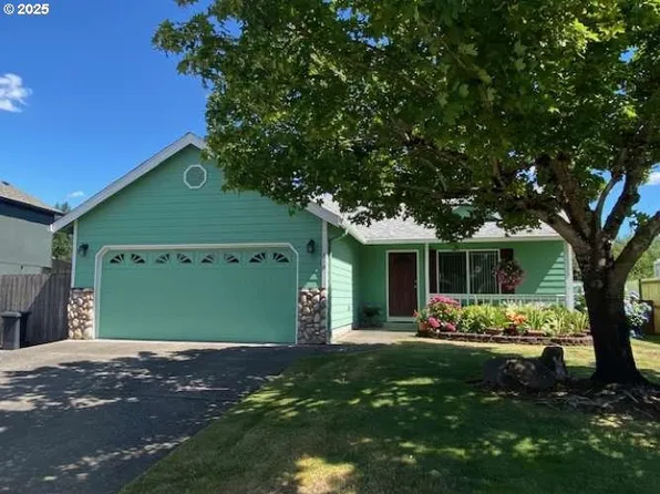 810 Whitney St, Stayton, OR 97383