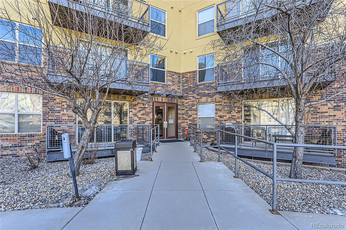 Building Photo - 9019 E Panorama Cir #D-309