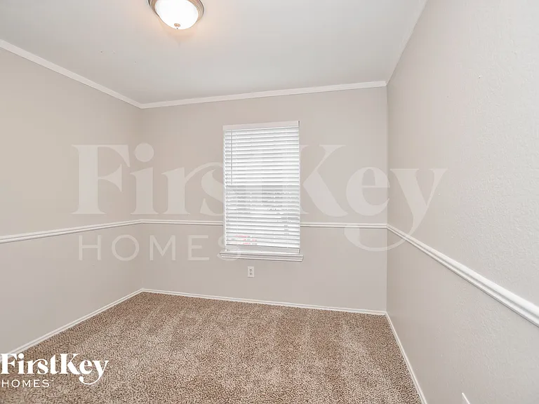 5116 Wedgewood Dr — Photo 12