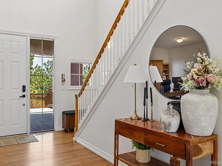 561 Ridgeside Dr — Photo 11