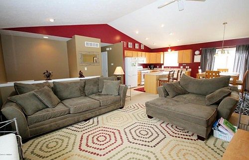 1st image of 2059 Dover Ln