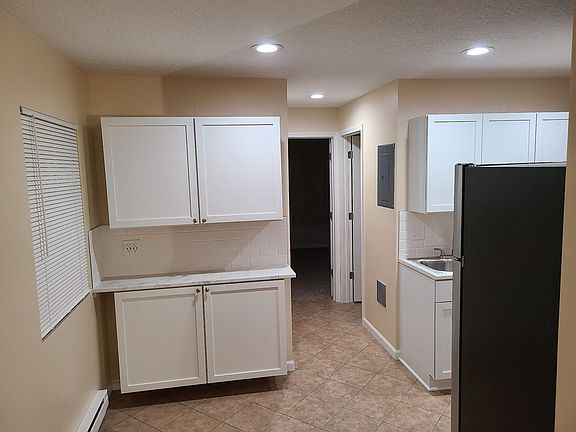 2nd image of 3 Hampshire Ct APT 5