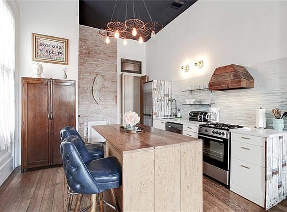 5th image of 2829 Saint Thomas St #2829