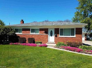 31267 Tecla Dr, Warren, MI 48088